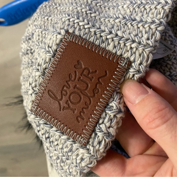 Love your melon Beanie style Pom hat - Picture 5 of 6